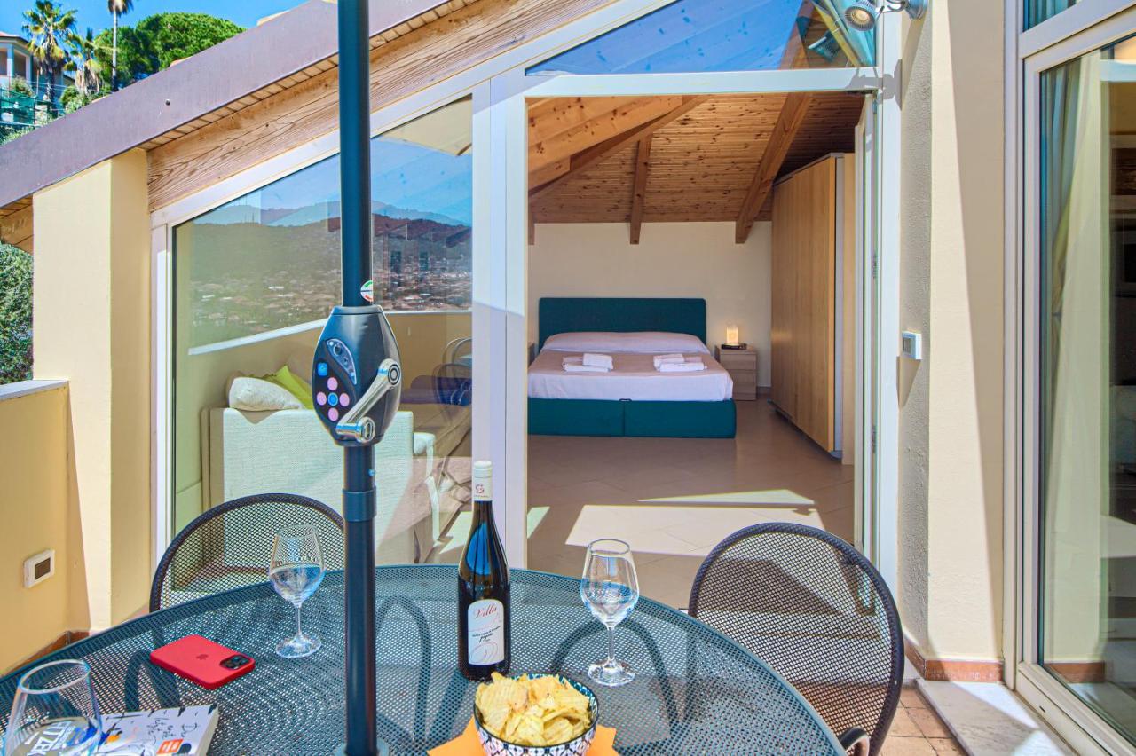 Appartamenti Villa Il Poggiolo Diano Marina Extérieur photo